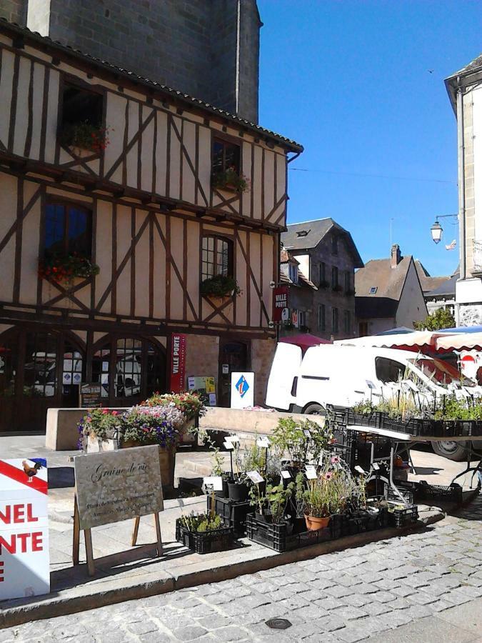 3 Place Des Arbres, Chambres D'Hotes, Felletin Exterior photo
